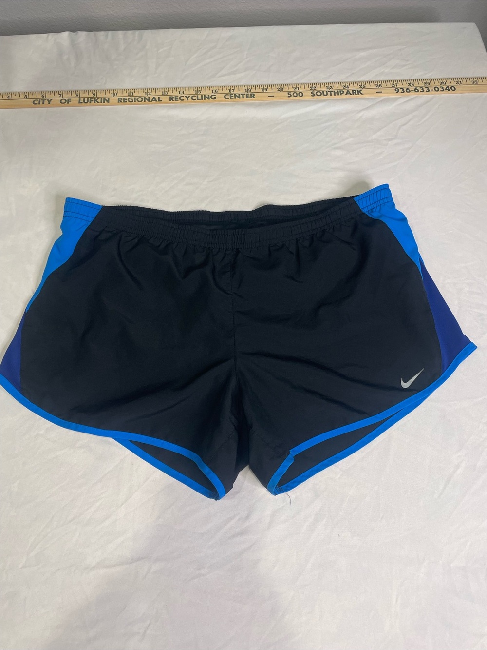 Nike Dri-FIT Women’s Running Shorts – Size Large – Black/Blue SKU031
